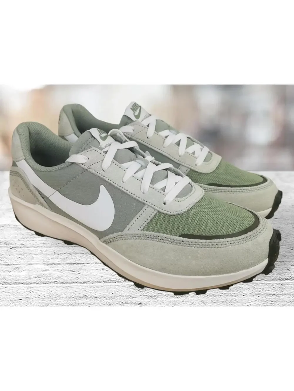 Nike Waffle Nav Size 10 Men’s Jade Horizon Sail-Oil Green FJ4195-300 New